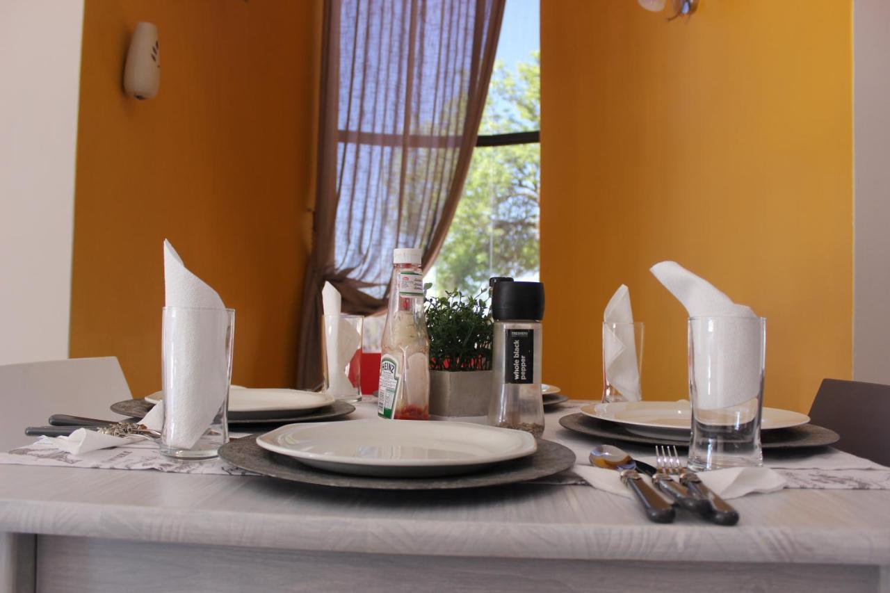 On Hill Lodge Bloemfontein Buitenkant foto