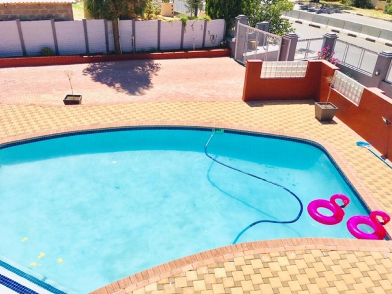 On Hill Lodge Bloemfontein Buitenkant foto