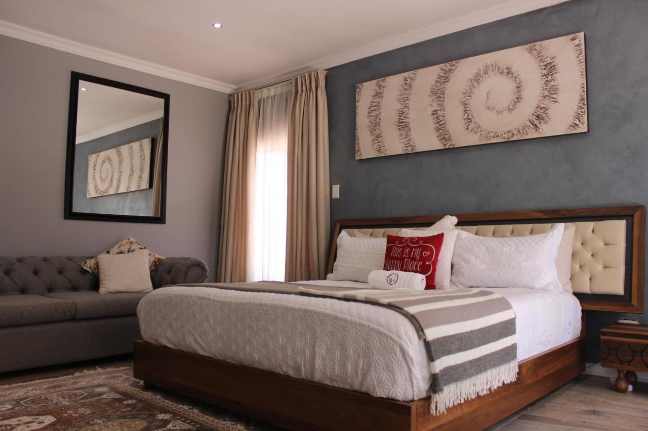 On Hill Lodge Bloemfontein Buitenkant foto